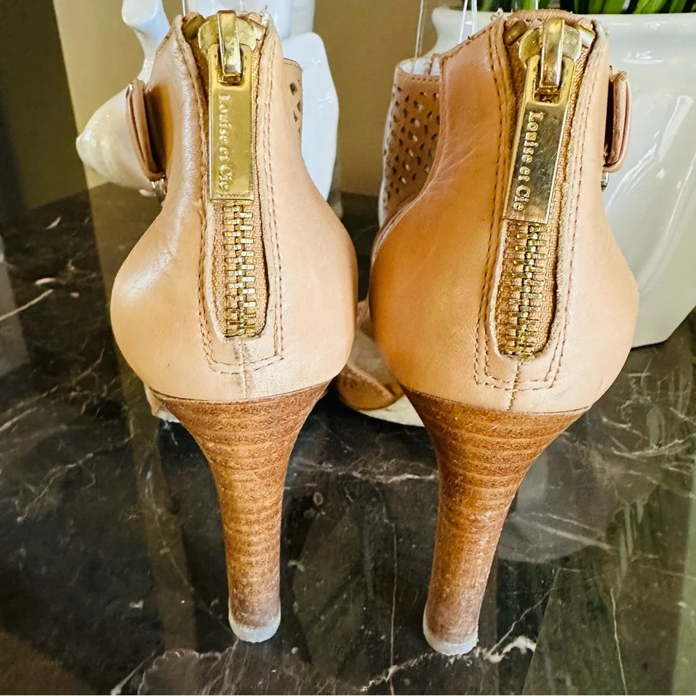 Louise et Cie Camel Peep Toe Heels Size 37 / 7B Wooden Heel